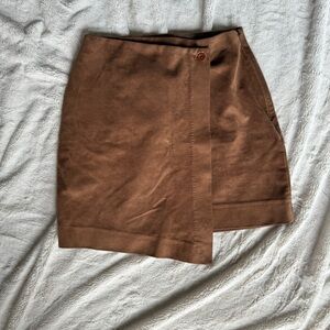 Aritzia Babaton Camel Suede Side Button Skirt